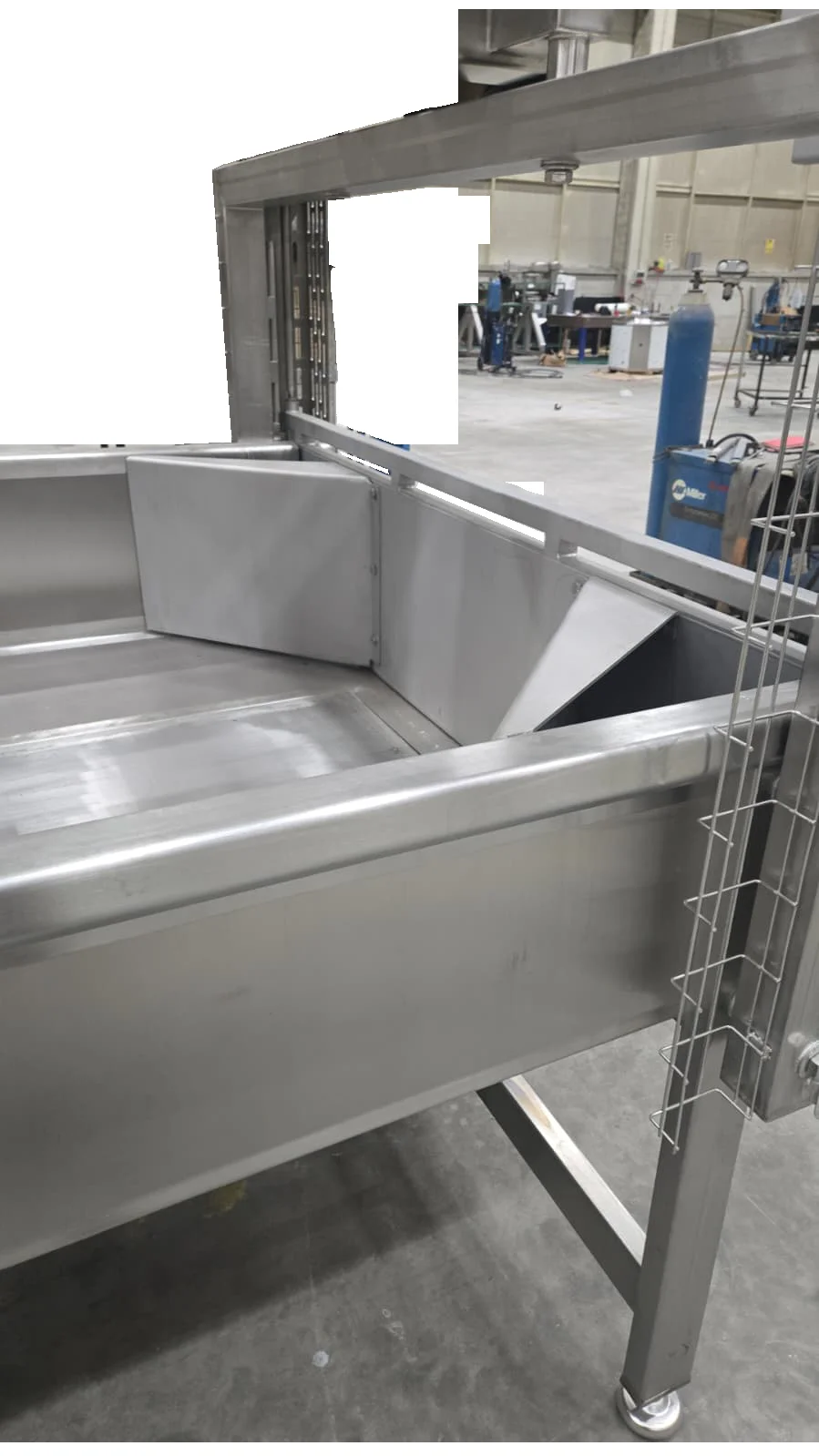 Finishing Vat — interior top view with curd frames at corner